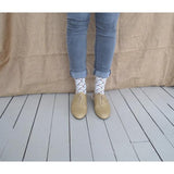 Mid-gray wallpaper socks